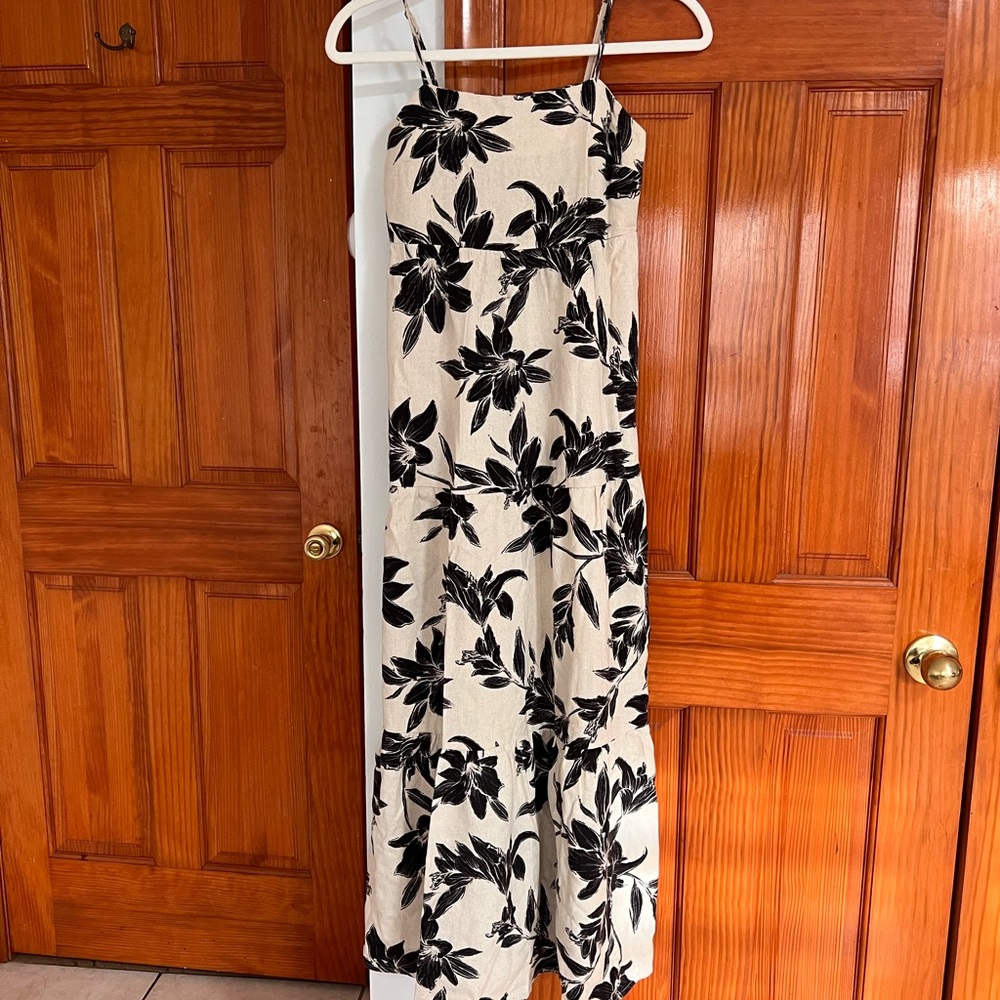 Monteau black and cream floral maxi. Size extra small